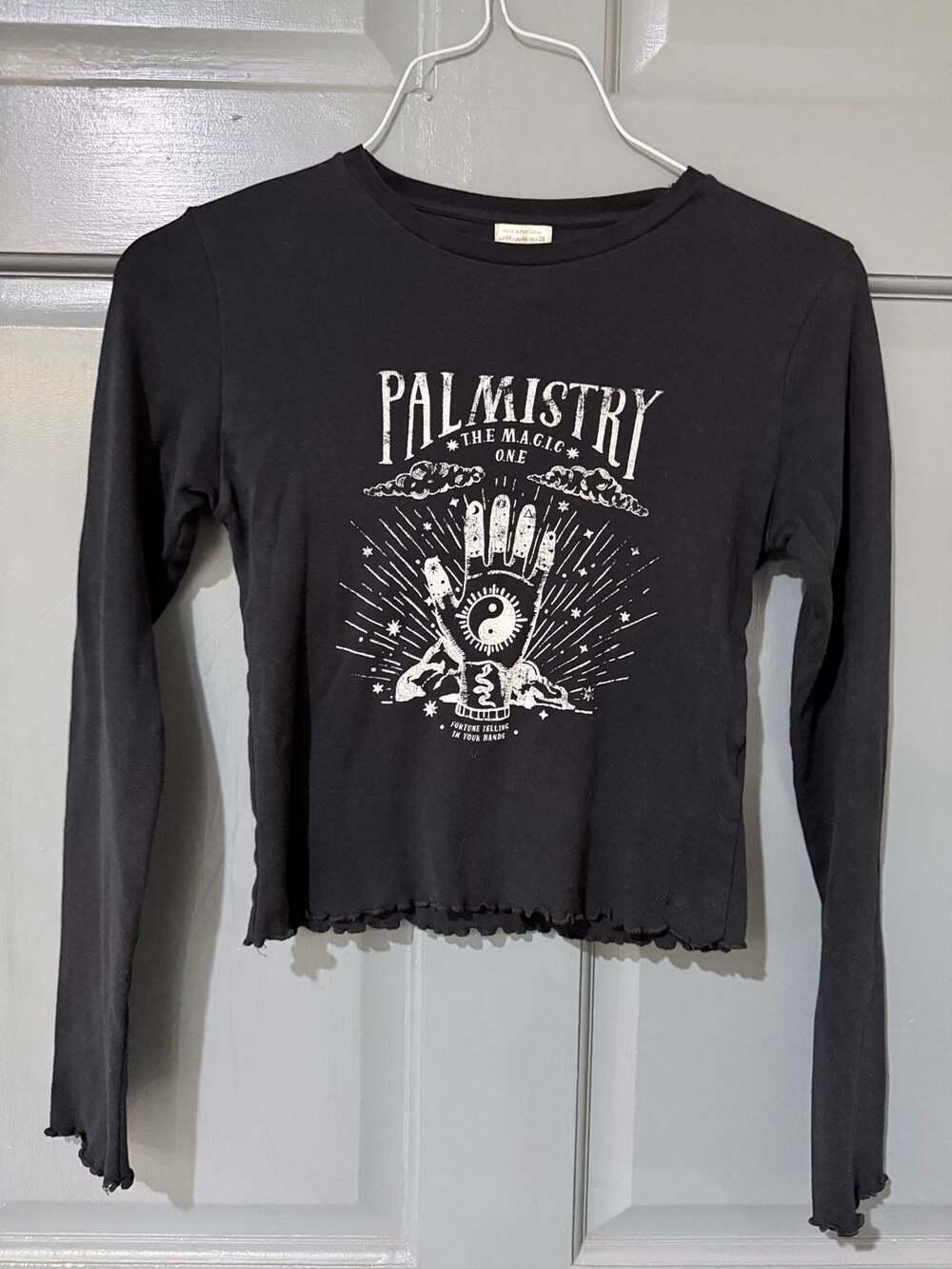 Pull&Bear Palmistry Long Sleeve Crop Top